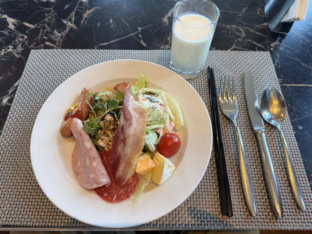 フォーポイント・バイ・シェラトン・ジョソン・ソウル駅 朝食 フード