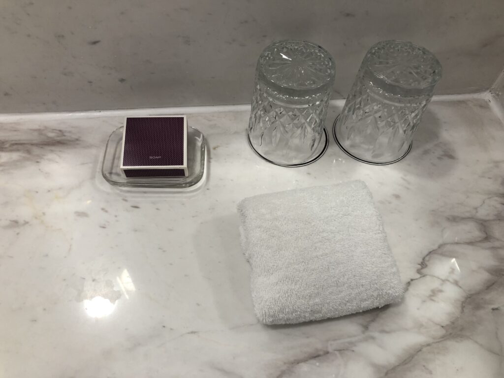 リッツカールトン クアラルンプールバスルームコップ・石鹸