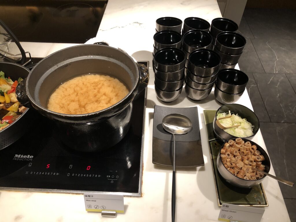 ウェスティンホテル横浜カクテルタイム味噌汁