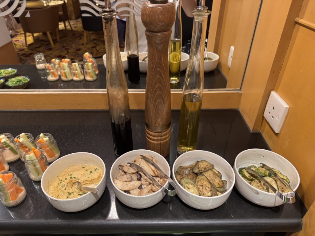 ルネッサンス・リバーサイド・ホテル・サイゴン ラウンジ夕食 1日目