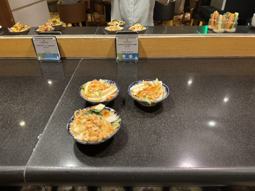 ルネッサンス・リバーサイド・ホテル・サイゴン ラウンジ夕食 2日目