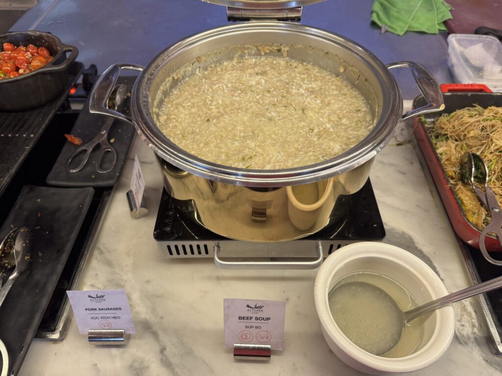 ルネッサンス・リバーサイド・ホテル・サイゴン レストラン朝食