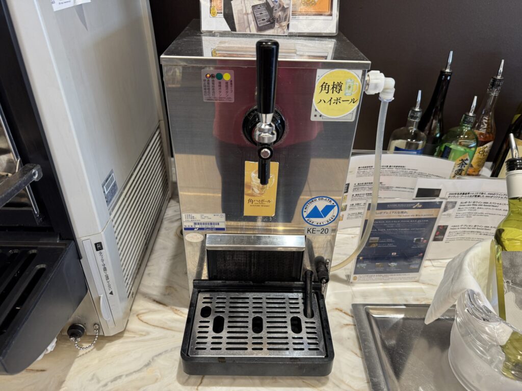 福岡空港 国内線 ANAスイートラウンジ ドリンク