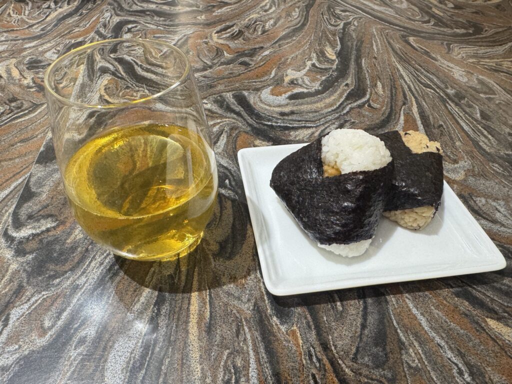 那覇空港 ANAスイートラウンジフード